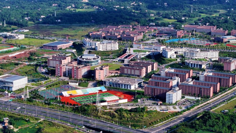 余先河代表：打造新时代成渝地区双城经济圈区域合作新样板(图7)